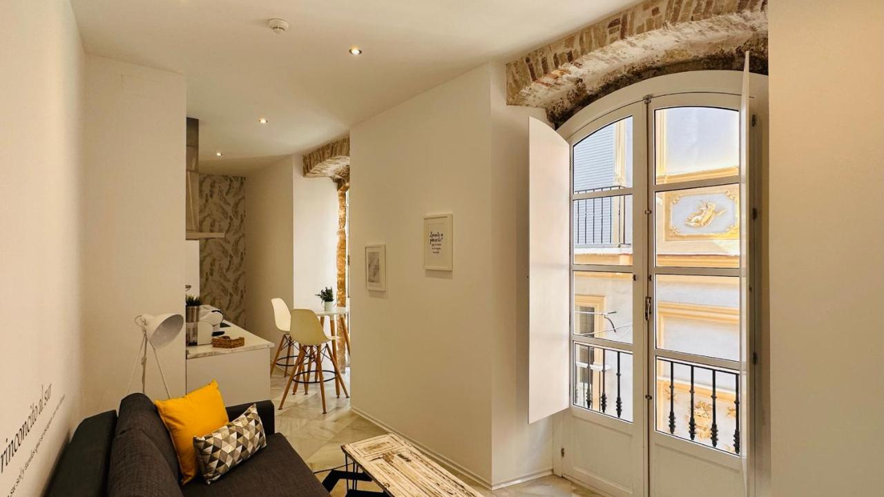 Apartamentos Gadir Centro Cadiz Exterior photo